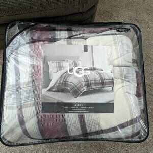 Ugg the comforter